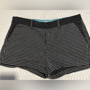 Black and White Dress shorts. NWOT. Size 8. Never worn.